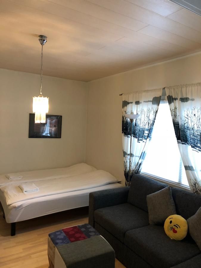 Проживание в семье 18m2 shared twin room in a villa/ centrum Турку-10